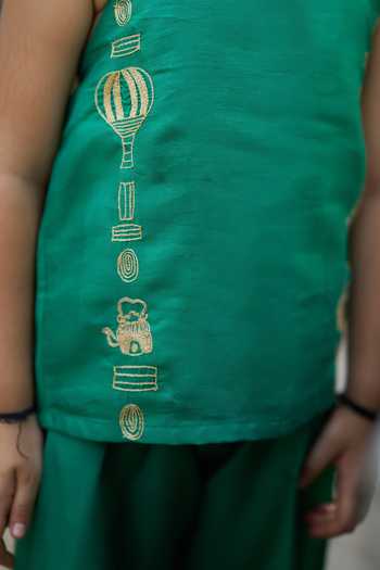 Buy Funny Bones Clothings Green Silk The Storyteller Pure Kurta And Palazzo Set Online at Aza Fashions Buy_Funny Bones Clothings_Green Silk The Storyteller Pure Kurta And Palazzo Set _Online_at_Aza_Fashions