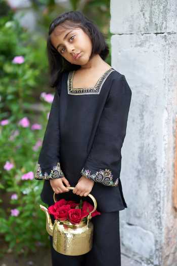 Buy Funny Bones Clothings Black Silk Shahzadi Pure Kurta And Palazzo Set Online at Aza Fashions Buy_Funny Bones Clothings_Black Silk Shahzadi Pure Kurta And Palazzo Set _Online_at_Aza_Fashions