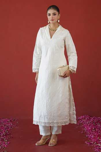Shop Masoomm Off White Shantoon V-neck, Yes Thread Embroidered Kurta And Pant Set Online at Aza Fashions Shop_Masoomm_Off White Shantoon V-neck, Yes Thread Embroidered Kurta And Pant Set _Online_at_Aza_Fashions