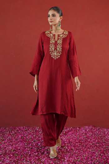 Masoomm Placement Embroidered Kurta & Pant Set 