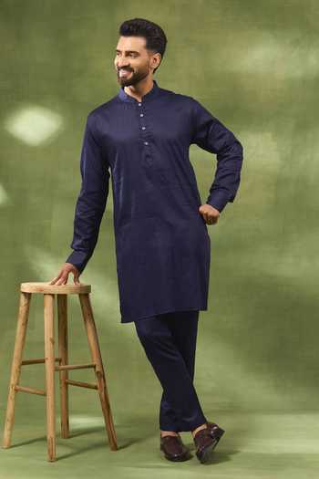 Shop SPRING BREAK Blue Silk, , Satin Floral Woven Bundi And Kurta Set Online at Aza Fashions Shop_SPRING BREAK_Blue Silk, , Satin Floral Woven Bundi And Kurta Set _Online_at_Aza_Fashions