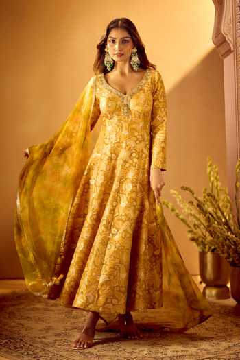 Samyukta Singhania Tissue Jaquard Anarkali With Dupatta 