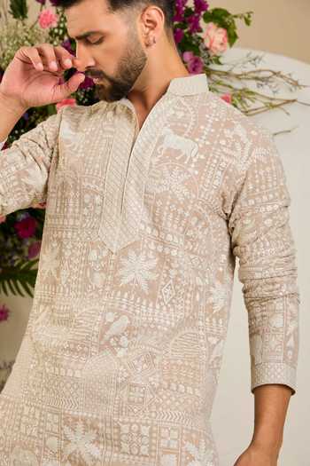 Kasbah_Beige Georgette Flora And Fauna Embroidered Kurta _Online_at_Aza_Fashions