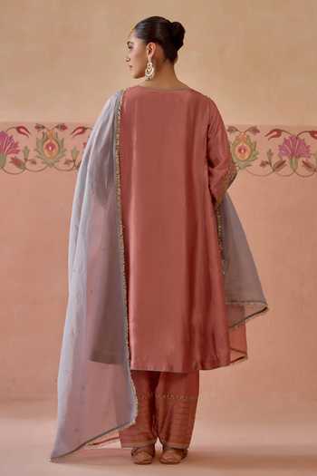 Kritika Dawar Aafreen Embroidered Kurta Salwar Set