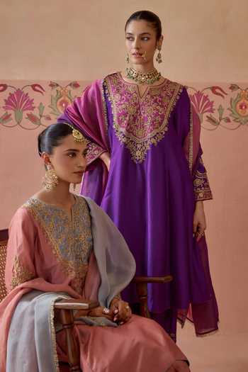 Kritika Dawar Pink Silk, Tissue V-neck Aafreen Embroidered Kurta Salwar Set at Aza Fashions Kritika Dawar_Pink Silk, Tissue V-neck Aafreen Embroidered Kurta Salwar Set _at_Aza_Fashions