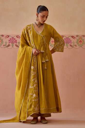 Buy Kritika Dawar Yellow Chanderi, Tissue V-neck Gulrang Embroidered Anarkali Set Online at Aza Fashions Buy_Kritika Dawar_Yellow Chanderi, Tissue V-neck Gulrang Embroidered Anarkali Set _Online_at_Aza_Fashions
