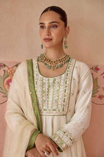 Shop Kritika Dawar Ivory Silk, Organza Scoop Neck Zaha Placement Embroidered Anarkali Set Shop_Kritika Dawar_Ivory Silk, Organza Scoop Neck Zaha Placement Embroidered Anarkali Set