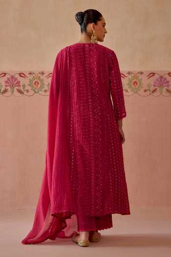 Kritika Dawar Saanjh Thread Embroidered Kurta Set