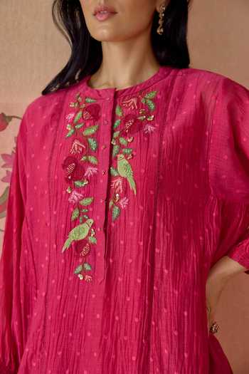 Buy Kritika Dawar Magenta Chanderi, Cotton Round Neck Ziya Neckline Embroidered Kurta And Pant Set Buy_Kritika Dawar_Magenta Chanderi, Cotton Round Neck Ziya Neckline Embroidered Kurta And Pant Set