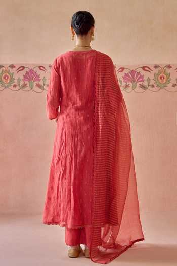 Kritika Dawar Chirai Yoke Embroidered Kurta Set