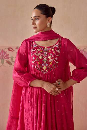 Kritika Dawar Magenta Chanderi, Cotton Round Neck Phool Embroidered Kurta Set at Aza Fashions Kritika Dawar_Magenta Chanderi, Cotton Round Neck Phool Embroidered Kurta Set _at_Aza_Fashions
