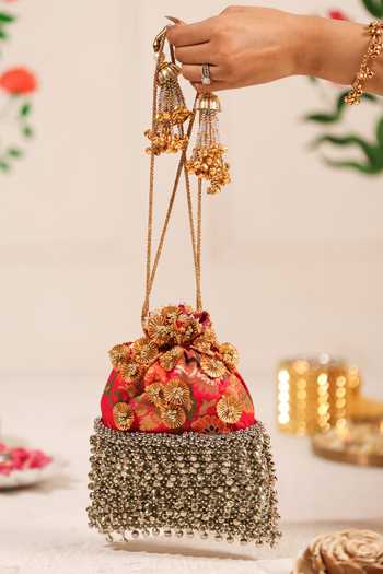 5elements Mehrunisa Ghunghroo Tassel Potli 