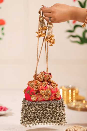 Buy_5elements_Red Beads, Tassels, Metallic Thread Mehrunisa Ghunghroo Potli _Online_at_Aza_Fashions