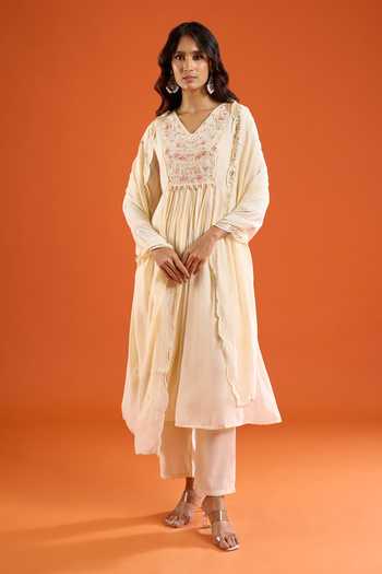 Aariyana Couture Yoke Embroidered Kurta Set 