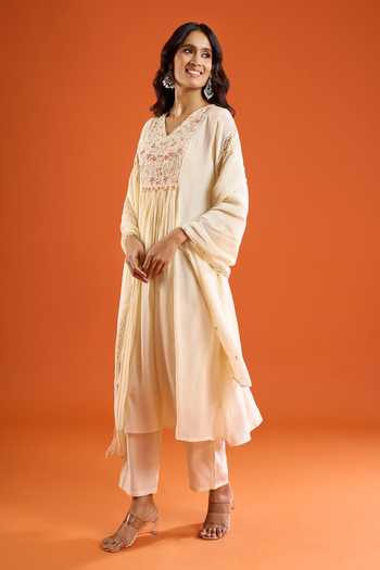 Shop Aariyana Couture Cream Chanderi V-neck, Yes Yoke Embroidered Kurta Set Online at Aza Fashions Shop_Aariyana Couture_Cream Chanderi V-neck, Yes Yoke Embroidered Kurta Set _Online_at_Aza_Fashions
