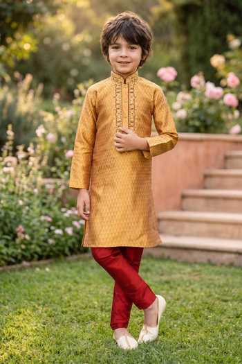 Petite Pomme Jaquard Kurta & Art Silk Pant Set 