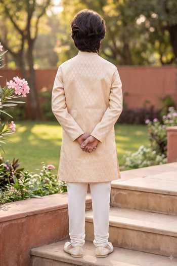 Petite Pomme Jaquard Kurta & Art Silk Pant Set