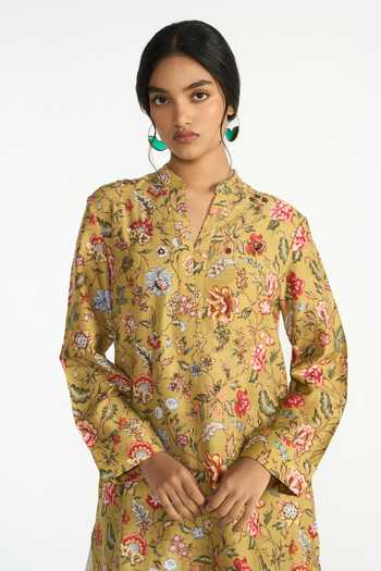 Shop Payal Pratap Gold Silk, Dupion Mandarin Collar, Yes Madhavi Floral Print Tunic And Pant Set Online at Aza Fashions Shop_Payal Pratap_Gold Silk, Dupion Mandarin Collar, Yes Madhavi Floral Print Tunic And Pant Set _Online_at_Aza_Fashions