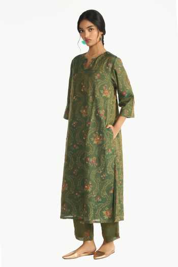 Payal Pratap Green Chanderi, Tissue Round Neck Parijat Floral Print Kurta Set Online at Aza Fashions Payal Pratap_Green Chanderi, Tissue Round Neck Parijat Floral Print Kurta Set _Online_at_Aza_Fashions
