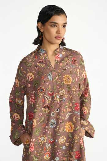 Payal Pratap Brown Mandarin Collar, V-neck, Yes Ketaki Printed Tunic And Pant Set at Aza Fashions Payal Pratap_Brown Mandarin Collar, V-neck, Yes Ketaki Printed Tunic And Pant Set _at_Aza_Fashions