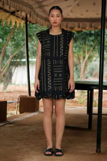 Shop The Terra Tribe Black Cotton Round Neck Nara Mud Print Gathered Dress Online at Aza Fashions Shop_The Terra Tribe_Black Cotton Round Neck Nara Mud Print Gathered Dress _Online_at_Aza_Fashions