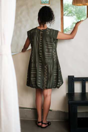 The Terra Tribe Nara Mud Print Gathered Dress 