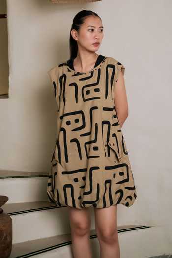 The Terra Tribe Nara Big Print Gathered Dress 