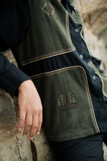 The Terra Tribe Green Cotton Collared Neck Canyon Tribal Four Patch Shirt Online at Aza Fashions The Terra Tribe_Green Cotton Collared Neck Canyon Tribal Four Patch Shirt _Online_at_Aza_Fashions