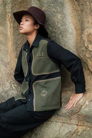 The Terra Tribe Canyon Tribal Four Patch Shirt 