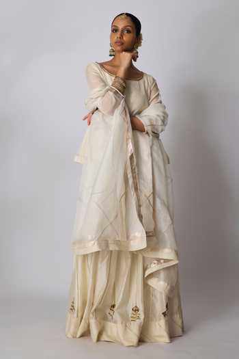 Rhua_Ivory Chanderi , Scoop Neck Payal Embroidered Top Lehenga Set _at_Aza_Fashions