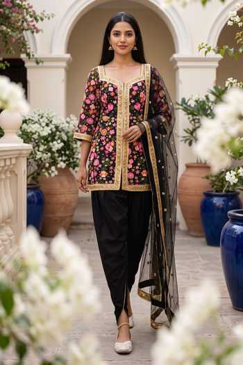 Samyukta Singhania Embroidered Kurta & Dhoti Pant Set