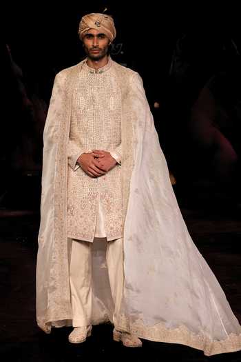Dolly J Yashvardhan Dori Embroidered Dupatta 
