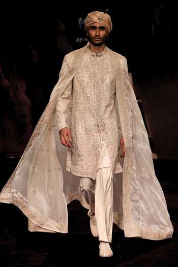 Dolly J Yashvardhan Dori Embroidered Dupatta 