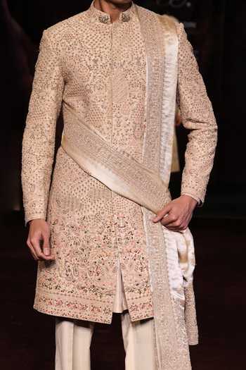 Dolly J Ivory Chandraveer Dori Embroidered Dupatta Online at Aza Fashions Dolly J_Ivory Chandraveer Dori Embroidered Dupatta _Online_at_Aza_Fashions