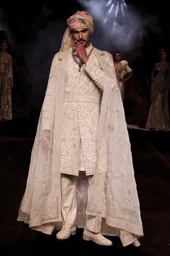 Dolly J Vardhan Zari Embroidered Dupatta 