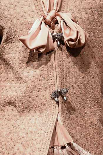 Dolly J Pink Vajra Satin Stole Online at Aza Fashions Dolly J_Pink Vajra Satin Stole _Online_at_Aza_Fashions