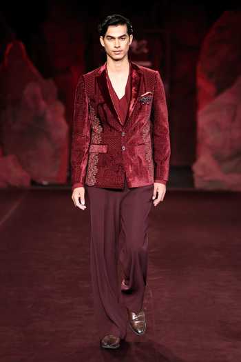 Dolly J Zoravar Dori Embroidered Jacket Set 