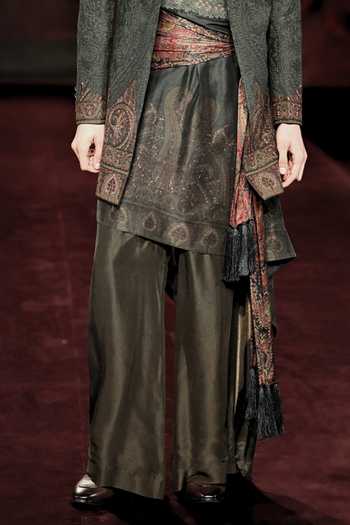 Buy Dolly J Green Silk, Satin Gulzar Embroidered Sherwani Set Online at Aza Fashions Buy_Dolly J_Green Silk, Satin Gulzar Embroidered Sherwani Set _Online_at_Aza_Fashions