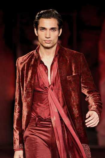 Buy Dolly J Red Silk, Velvet, Satin, Dupion Embroidery Tejas Printed Long Bandhgala Set Online at Aza Fashions Buy_Dolly J_Red Silk, Velvet, Satin, Dupion Embroidery Tejas Printed Long Bandhgala Set _Online_at_Aza_Fashions