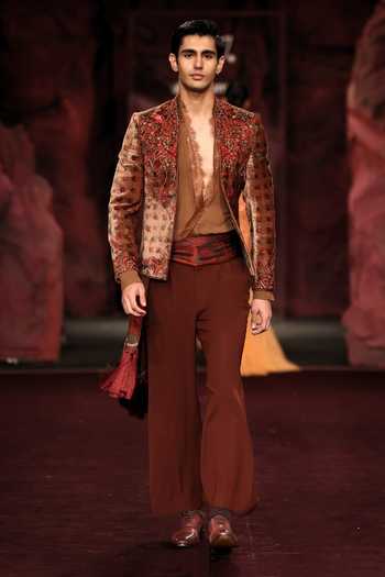 Dolly J Laurel Printed Bandhgala Set 