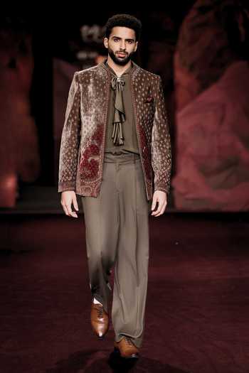 Dolly J Loden Printed Bandhgala Set 