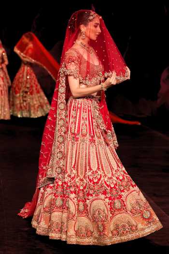 Buy Dolly J Red Silk, Tulle Scoop Neck Raktashri Embroidered Bridal Lehenga Set Online at Aza Fashions Buy_Dolly J_Red Silk, Tulle Scoop Neck Raktashri Embroidered Bridal Lehenga Set _Online_at_Aza_Fashions