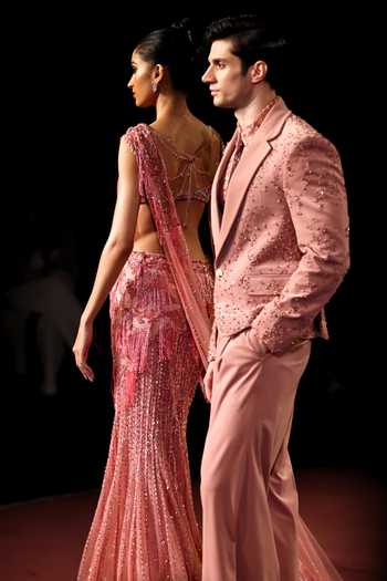 Dolly J Pink Tulle Sweetheart Neck Pankhuri Embroidered Pre-draped Saree With Blouse Online at Aza Fashions Dolly J_Pink Tulle Sweetheart Neck Pankhuri Embroidered Pre-draped Saree With Blouse _Online_at_Aza_Fashions