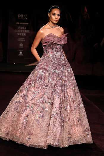 Dolly J Pink Tulle Beads, Stones Sweetheart Neck Mridvika Crystal Embellished Gown at Aza Fashions Dolly J_Pink Tulle Beads, Stones Sweetheart Neck Mridvika Crystal Embellished Gown _at_Aza_Fashions