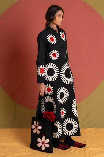 KA-Sha Black Cotton Naseem Tiger Applique Skirt Online at Aza Fashions KA-Sha_Black Cotton Naseem Tiger Applique Skirt _Online_at_Aza_Fashions