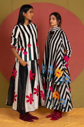 Buy KA-Sha Black Chanderi Striped Florist Skirt Buy_KA-Sha_Black Chanderi Striped Florist Skirt