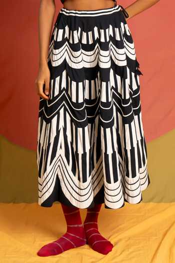 Buy KA-Sha Black Cotton Scala Flared Applique Skirt Online at Aza Fashions Buy_KA-Sha_Black Cotton Scala Flared Applique Skirt _Online_at_Aza_Fashions