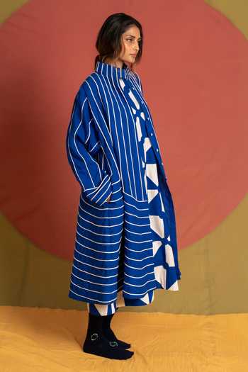 KA-Sha Blue Cotton High Neck Maha Lite Jacket Online at Aza Fashions KA-Sha_Blue Cotton High Neck Maha Lite Jacket _Online_at_Aza_Fashions