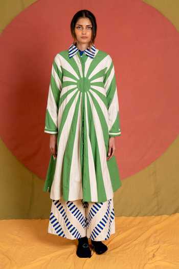 Buy KA-Sha Green Collared Neck Urja Patchwork Jacket Online at Aza Fashions Buy_KA-Sha_Green Collared Neck Urja Patchwork Jacket _Online_at_Aza_Fashions