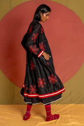 KA-Sha_Black Chanderi Mandarin Collar Florist Reversible Kurta _Online_at_Aza_Fashions